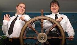 Merginų jūrinio verslo idėjai - specialistų pripažinimas