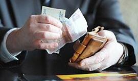 Valstybės tarnautojams - permatomas pinigines 