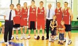 Šeimos vėl sieks K. Budrio taurės