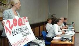 Klaipėdos politikai pasistorino pinigines