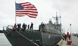 Į JAV karinį laivyną storuliai nepriimami