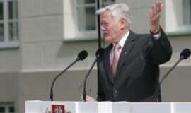 V. Adamkus ragina aktyviai dalyvauti Seimo rinkimuose