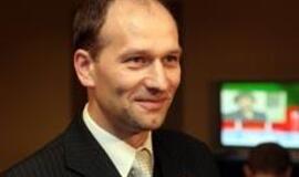 E. Lementauskas nekomentuoja, ar sutiktų atsisakyti teisinės neliečiamybės