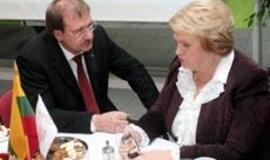 V. Uspaskichas, A. Paulauskas ir K. Prunskienė Seime tarėsi dėl paramos