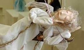 Ateik, kur sklendžia angelai...