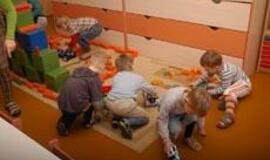 Tėvai iš rajonų atakuoja merą