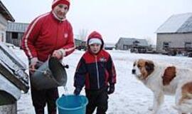 Natkiškiai: didvyriams - pagarba, niekdariams - "Vėdaras"