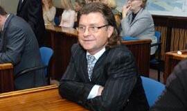 Politikų žodis tapo kūnu