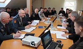 Eismo saugumas: bepročiai keliuose ir Dievo pagalba