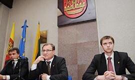 Ministras klaipėdiečius ragino "pasispausti"  