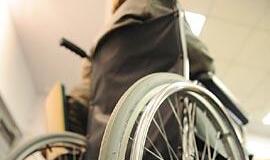 Valdžiai žmonių bėdos tolimos