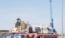 Kurti konteinerių paskirstymo uostą po metų bus vėlu