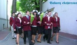 Paskutinis skambutis abiturientams atkėlė vartus į pasaulį