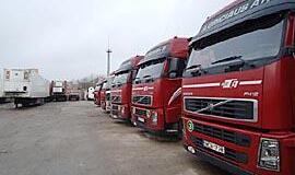 Kaltė dėl eilių - ir uostui, ir politikams