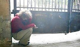 Patekusioms į užribį tiesiama pagalbos ranka