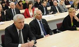 Reforma verčia vienyti jėgas