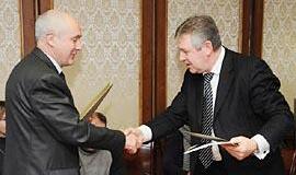 Miestą ir jėgainės statytojus susaistė sutartis