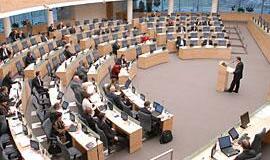 Užduotis Seimui - atkurti prestižą