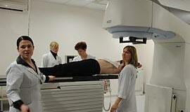 Spindulinė terapija Klaipėdoje - linijiniu greitintuvu