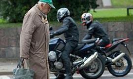 Motociklininkai plėšo diskriminacijos pančius