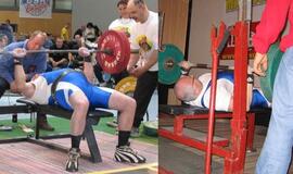 76 metų maskvietis 10 kartų išspaudė 100 kilogramų sveriančią štangą