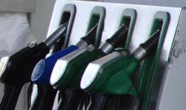 Beveik penktadalis vairuotojų degalus perka nelegaliai