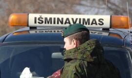 Tarp metalo laužo uoste rastas mokomasis sprogmuo