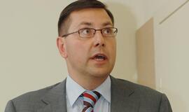 Švietimiečiai svarsto galimybę pareikšti nepasitikėjimą ministru