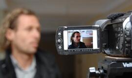 Seimo nutarimu siūloma kreiptis į KT dėl A. Sacharuko ir L. Karaliaus veiksmų