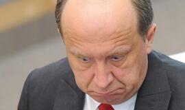 Pamišęs chirurgas amputuoja Lietuvą