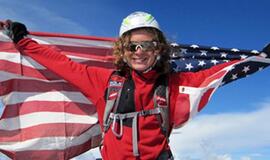 13-metis amerikietis - jauniausias alpinistas, užkopęs į Everestą