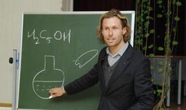 "Apkaltos" komisijos svarstys išvadų projektą