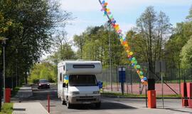 Pajūrio kempinge dygs nameliai