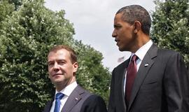 B. Obama ir D. Medvedevas susitiko deryboms Baltuosiuose rūmuose