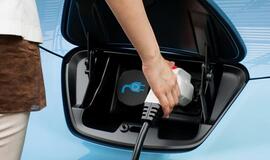 Europiečių elektromobiliai turės vienodus įkrovimo įtaisus