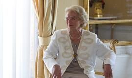 Italijos prezidento žmona naudojasi visuomeniniu transportu