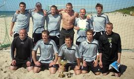 Paplūdimio futbolo sezono atidarymo taurė iškeliavo į Vilnių