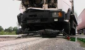 Sunkvežimių avarija prie Jakų žiedo