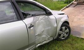 Automobilio avarija nutraukė elektros tiekimą Vaiteliams