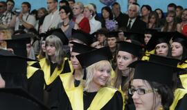 KU studentams - diplomų gavimo metas