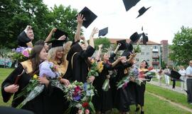 KU studentams - diplomų gavimo metas