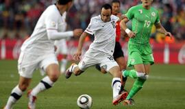 PAR 2010: JAV futbolininkai įveikė alžyriečius ir iškopė į aštuntfinalį