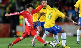 PAR 2010: Brazilijos rinktinė įveikė Šiaurės Korėjos futbolininkus