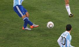 PAR 2010: Argentinos futbolininkai nugalėjo meksikiečius