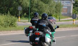 Klaipėdos kelių policininkai mokosi valdyti motociklus