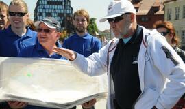 Jachta "Lietuva" išplaukė į didžiųjų burlaivių regatą