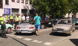 Klaipėdoje - jaunuolio su kabrioletu, bet be teisių avarija