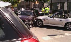 Klaipėdoje - jaunuolio su kabrioletu, bet be teisių avarija