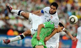 PAR 2010: JAV futbolininkai įveikė alžyriečius ir iškopė į aštuntfinalį