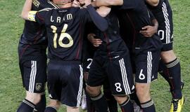 PAR 2010. Pasaulio čempionate baigėsi kovos D grupėje